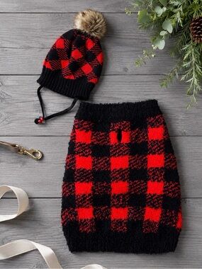 New Buffalo Plaid Dog Sweater & Pom-Pom Hat Set Size: Medium